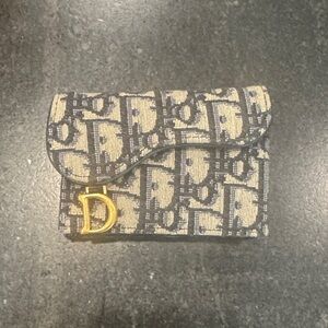 Saddle Bloom Card Holder